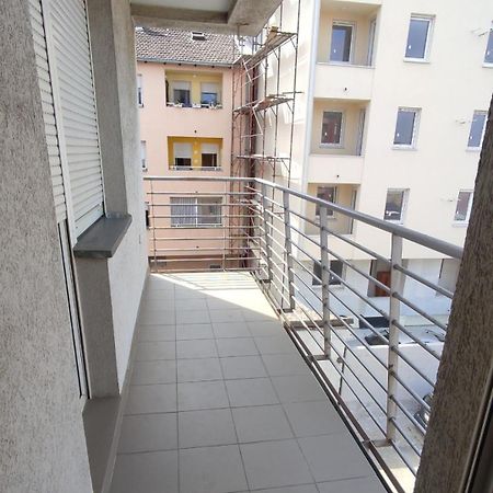 Jelena Apartments โนวีซาด ภายนอก รูปภาพ