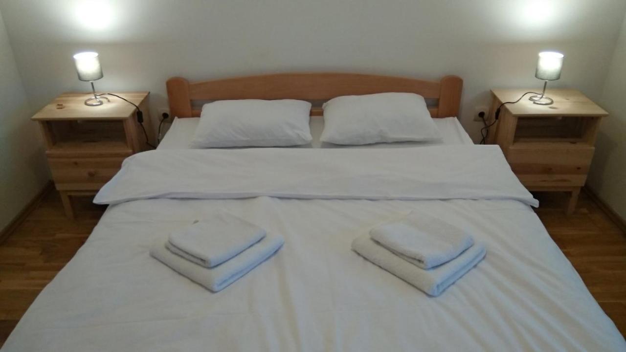 Jelena Apartments โนวีซาด ภายนอก รูปภาพ